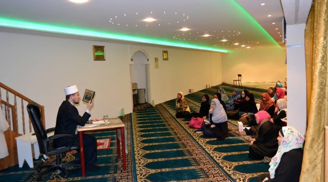 Majlis Iqra di Masjid Paradies / Iqra Session at Paradies Mosque